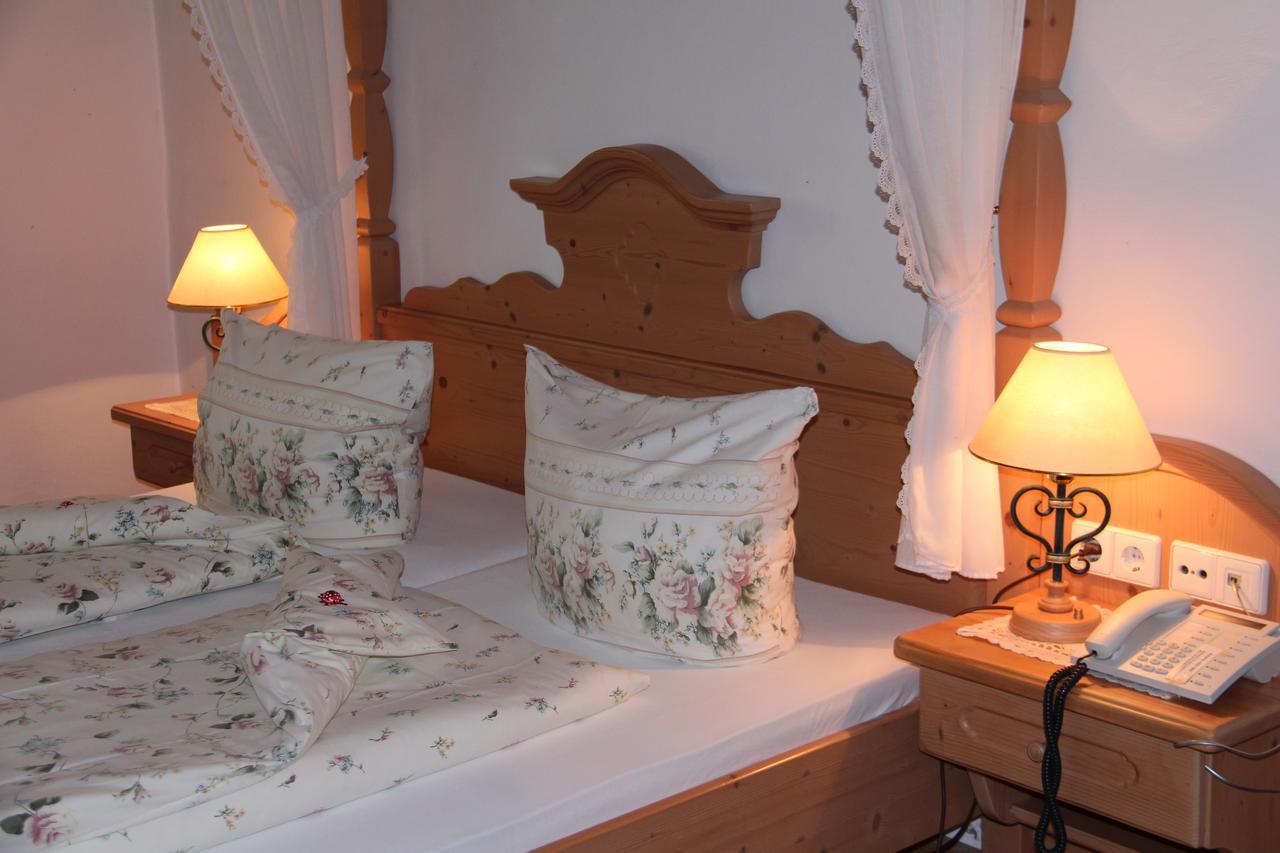 Wasserstelz Historisches Genusshotel & Restaurant Am Rhein Hohentengen am Hochrhein Екстериор снимка